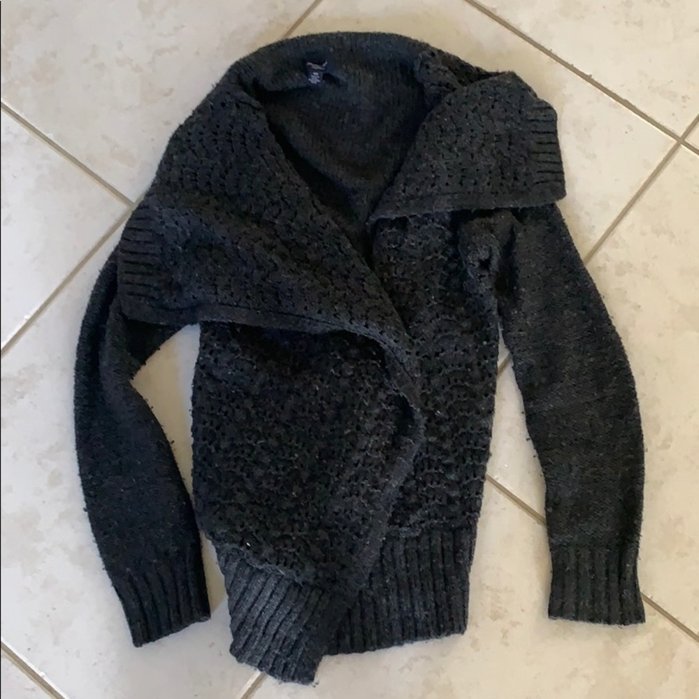 American Eagle sweater